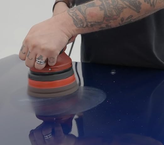 Koch-Chemie - Heavy Cut Coarse Polishing Compound v2- Silicone-Oil-Free; Fast Reworking of Heavily Weathered Paintwork and Deep Scratches; Ideal for Soft and Scratch-Proof Paint (1 Liter)