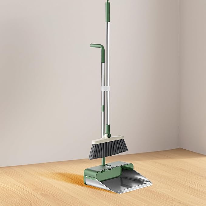 Beaupretty 2pcs Broom and Dustpan Handle Clip Tool Connection Kit Cleaning Tool Linking Clamp Accessory for Household Sweeping and Dustpan Holder