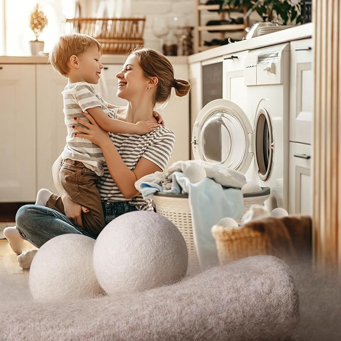 Wool Dryer Balls, 100% New Zealand Wool 12 Pack Reusable & Natural Fabric Softener Alternative Reduces Static Wrinkles Saves Drying Time, Ideal for Sensitive Skin Clothes(Brilliant White)