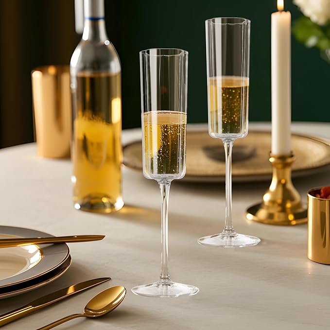 Ciaell 24 Pack Plastic Champagne Flutes - 6 Oz Flower Wavy Champagne Plastic Glasses - Heavy Duty Vintage Disposable Flutes for Party & Anniversary & Wedding