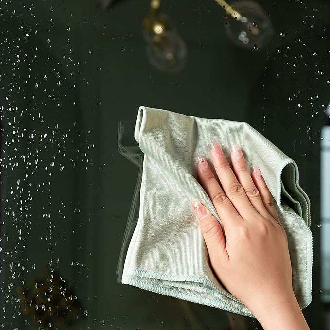 Puomue 6 Pack Microfiber Glass Cleaning Cloth, 16 Inch X 16 Inch, Lint Free Quickly Clean Window, Glasses, Windshields, Mirrors, and Stainless Steel, Green