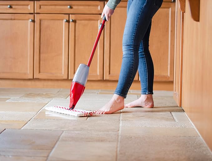 O-Cedar ProMist MAX Spray Mop, PMM with 2 Extra Refills, Red