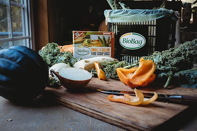 BioBag Countertop Kitchen Compost Bin & 25 Count 3-Gallon Certified Compostable Bags – BPI & ASTM D6400 Approved – Ventilated, Dishwasher-Safe Counter Scrap Bin