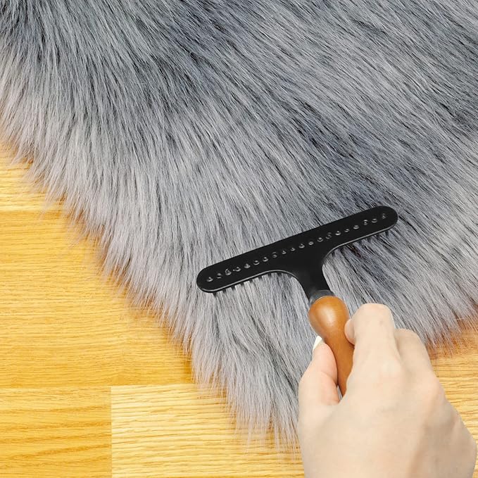 2 Pcs Hand Held Carpet Rake to Fluff Matted Carpets, Portable Rug Rake for Pet Hair Removal