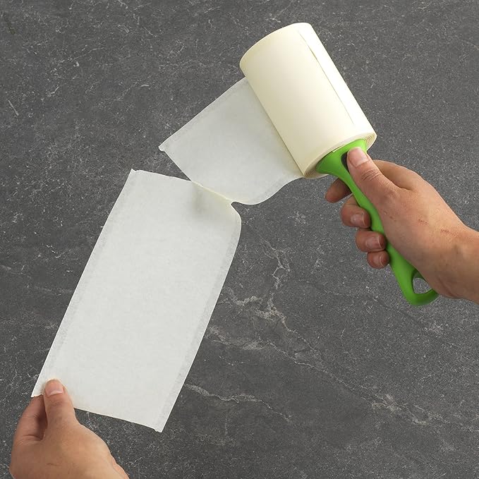 Evercare Pet Hair Lint Rollers All Purpose Use 100 Easy-Tear Sheets Per Roll Reusable Sticky Roller Pets Cat & Dog Hair Remover Contoured Handle For Furniture Clothing & Cars, Set of 2, Green